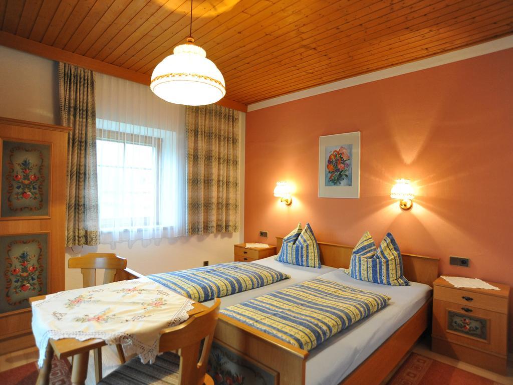 Ferienhaus Nickl Weissbriach Ruang foto